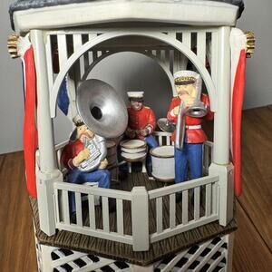 Dept 56 Stars and Stripes Forever Gazebo Music Box 4th of July Summer Village